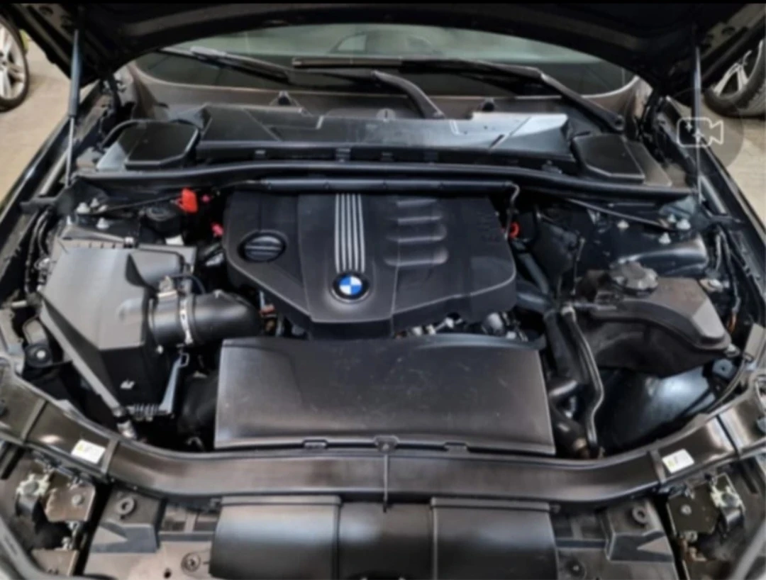 BMW 320 d M PACK Facelift, снимка 8 - Автомобили и джипове - 55233938