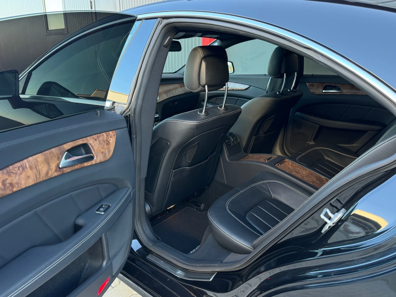 Mercedes-Benz CLS 350 i V6/AMG/FULL/ШВЕЙЦАРИЯ!!!, снимка 13 - Автомобили и джипове - 55467329