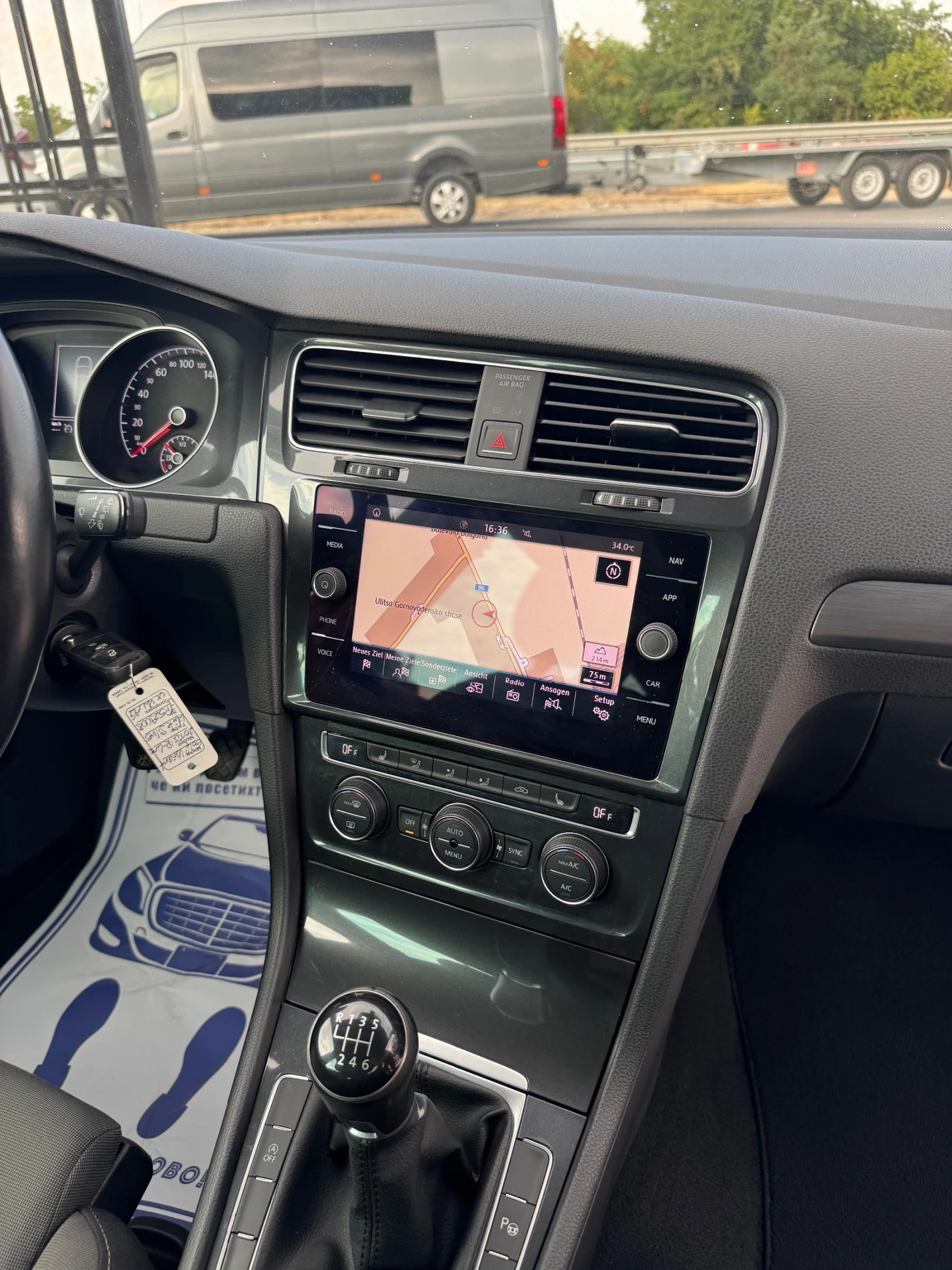VW Golf 2.0 tdi Rline blue motion, снимка 11 - Автомобили и джипове - 55806392