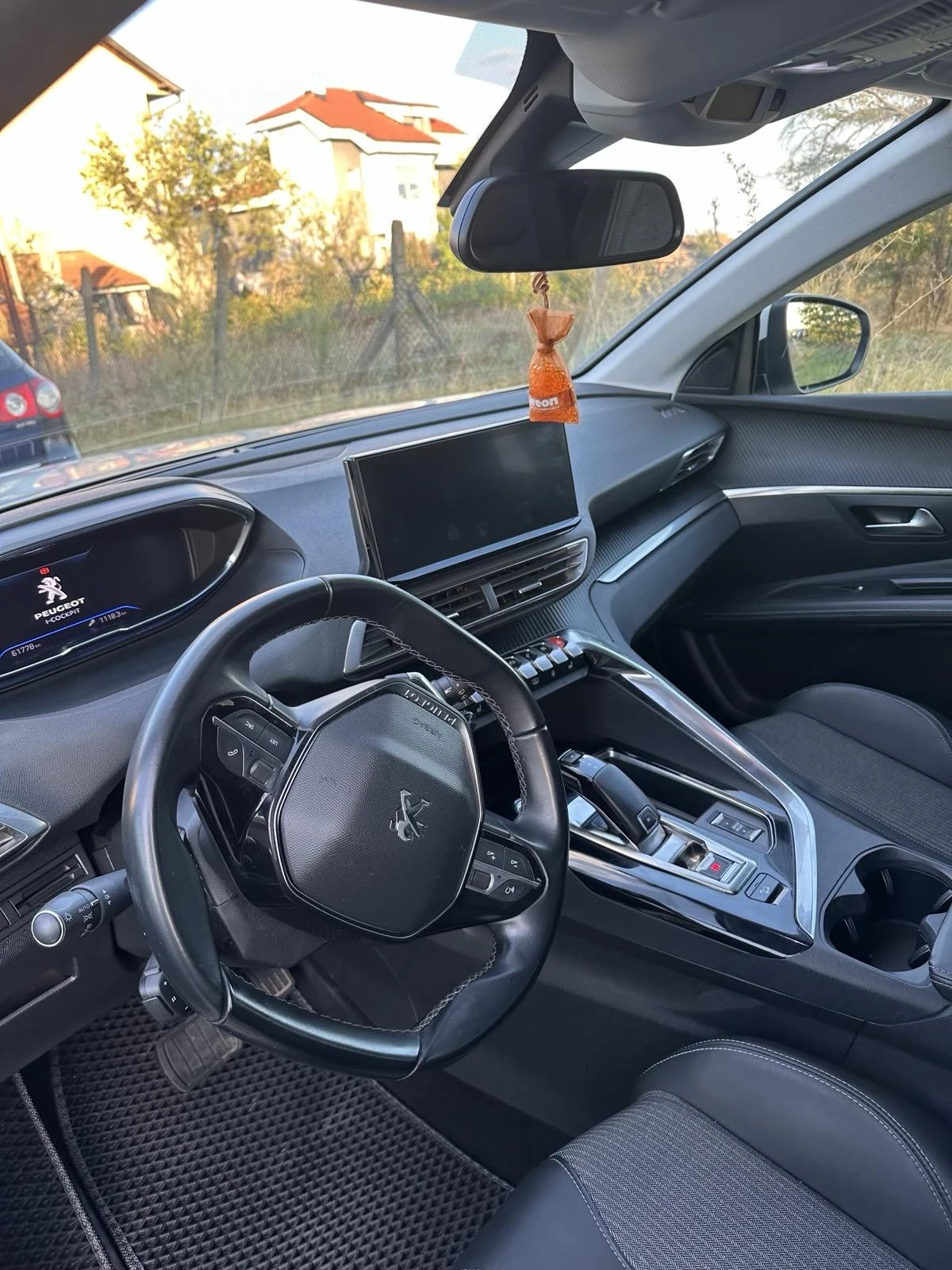 Peugeot 3008 1.5 Blue HDI, снимка 11 - Автомобили и джипове - 55848808