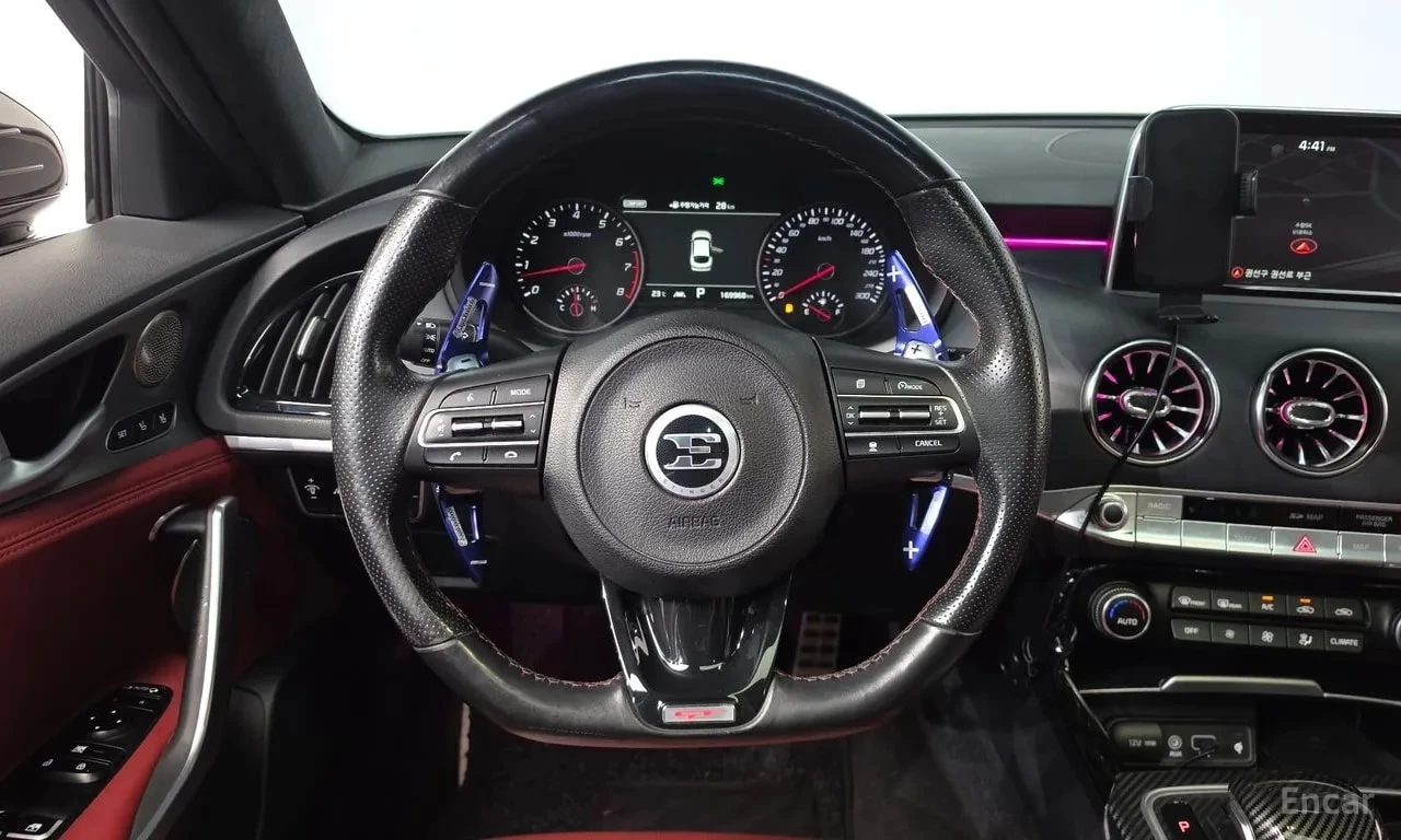 Kia Stinger 3.3 Turbo AWD | АВТОФИНАНСИРАНЕ, снимка 16 - Автомобили и джипове - 56122285