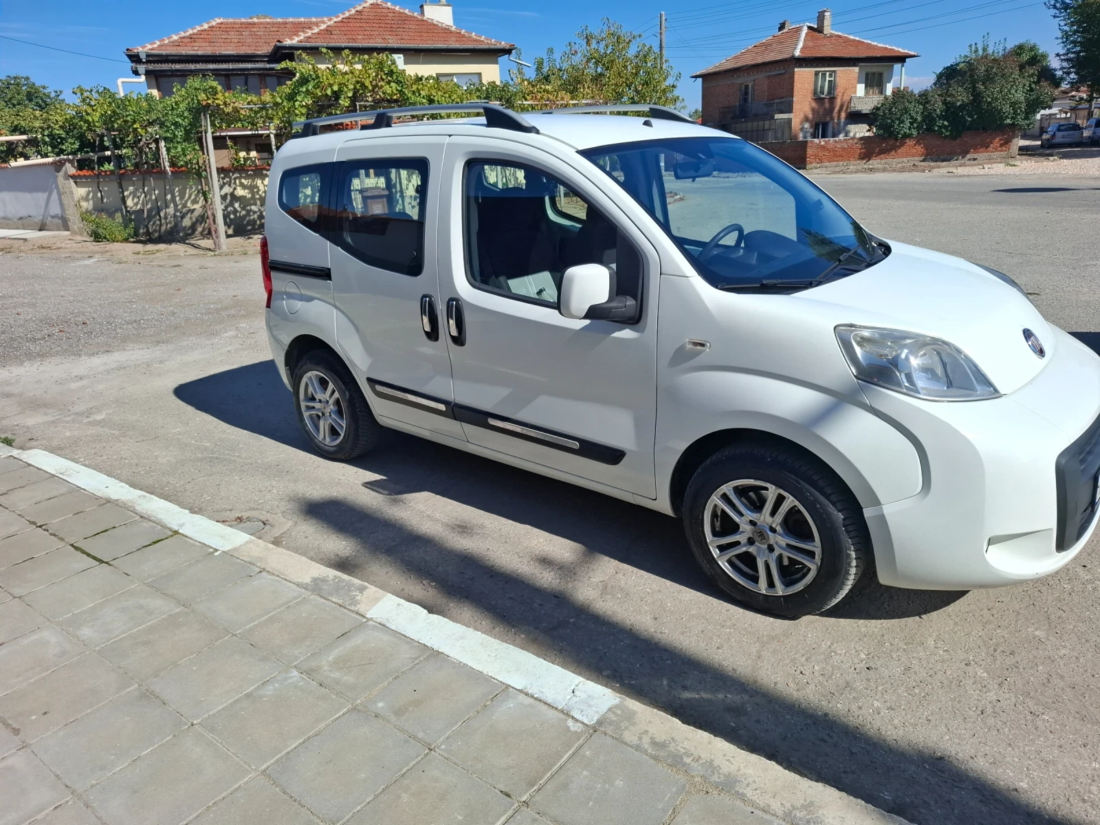 Fiat Qubo Миниван, снимка 4 - Автомобили и джипове - 56330880