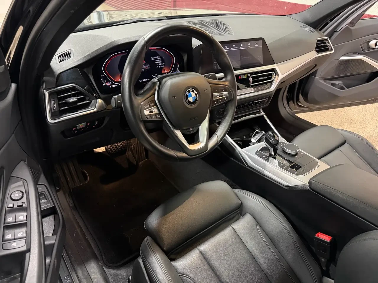 BMW 330 330i xDrive - WIRELESS APPLE CARPLAY - NAVIGATION | Mobile.bg � ����������� 12