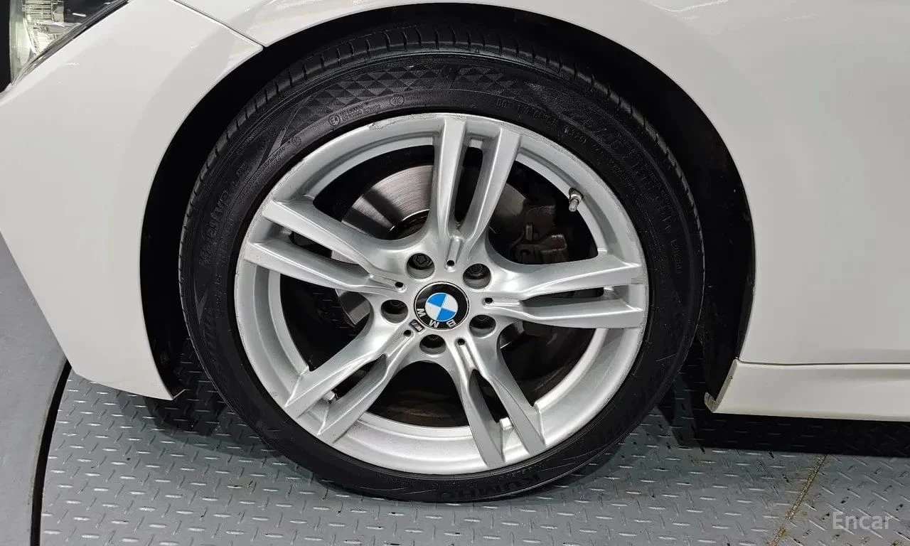 BMW 330, снимка 5 - Автомобили и джипове - 56737977