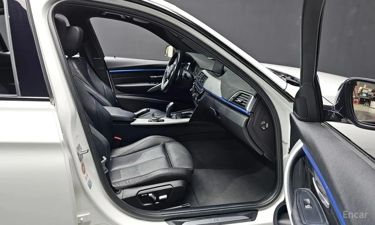 BMW 330, снимка 11 - Автомобили и джипове - 56737977