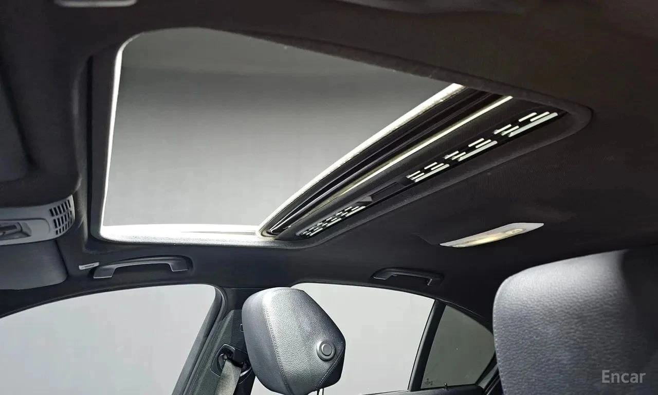 BMW 330, снимка 16 - Автомобили и джипове - 56737977