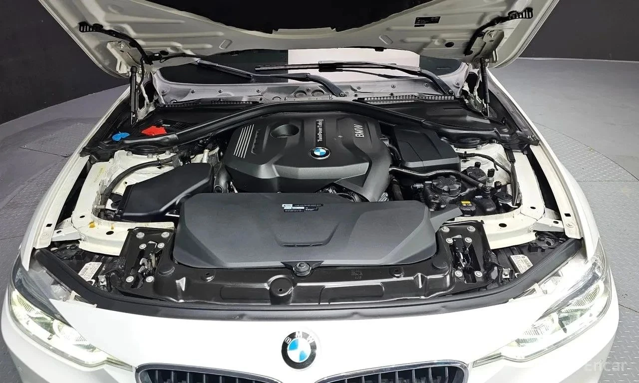 BMW 330, снимка 6 - Автомобили и джипове - 56737977