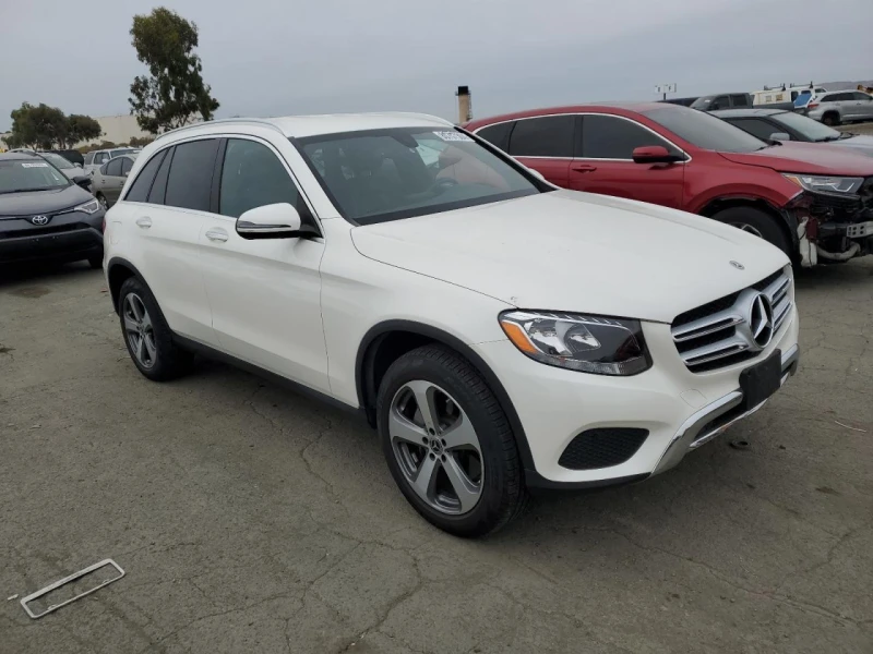 Mercedes-Benz GLC 300 4MATIC , снимка 3 - Автомобили и джипове - 48295838