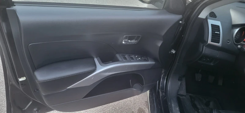 Peugeot 4007 2.2, снимка 8 - Автомобили и джипове - 53000745