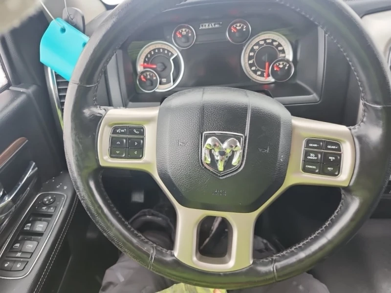 Dodge RAM 1500 * LARAMIE CREW CAB SHORT BED * CARFAX * ФИНАНСИРАН, снимка 12 - Автомобили и джипове - 52724852