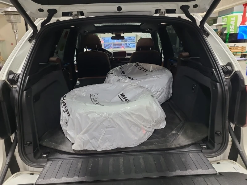 BMW X5 35D * * M PACK * * CARFAX * * АВТО КРЕДИТ * * , снимка 10 - Автомобили и джипове - 52893939