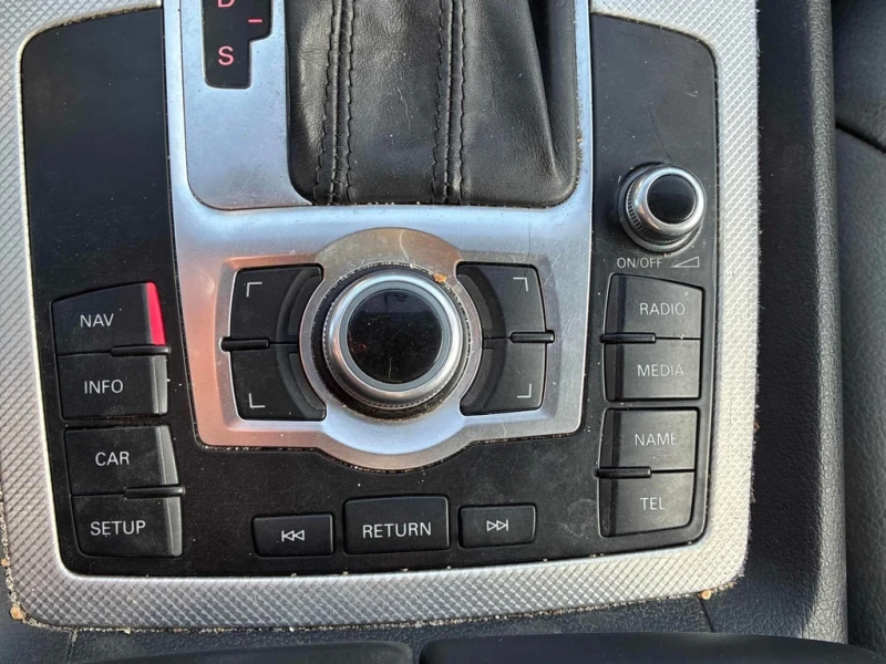 Audi Q7 2013 * 3.0L * ПОДГРЕВ * ОТ ПРЕДСТАВИТЕЛСТВО, снимка 10 - Автомобили и джипове - 53306831