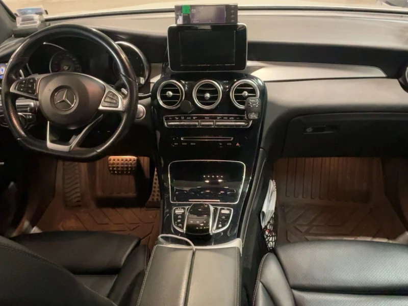 Mercedes-Benz GLC 220 220 4Matic, снимка 10 - Автомобили и джипове - 53511622
