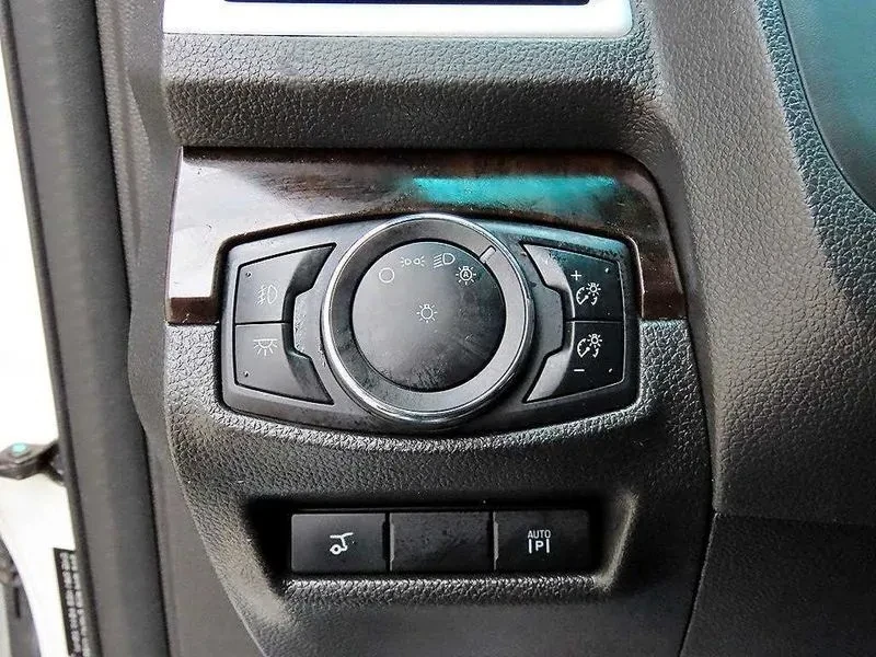 Ford Explorer 3.5 AWD - САМО 30% АВАНС, снимка 13 - Автомобили и джипове - 56368570