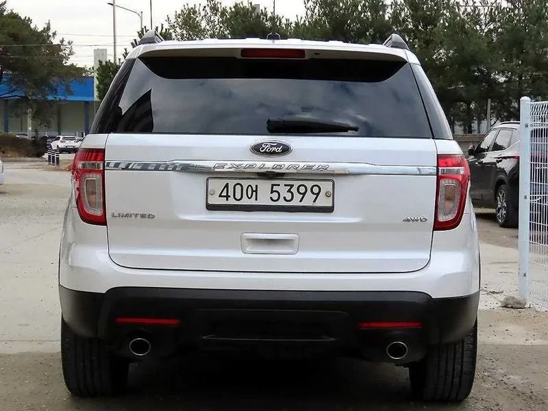 Ford Explorer 3.5 AWD - САМО 30% АВАНС, снимка 4 - Автомобили и джипове - 56368570