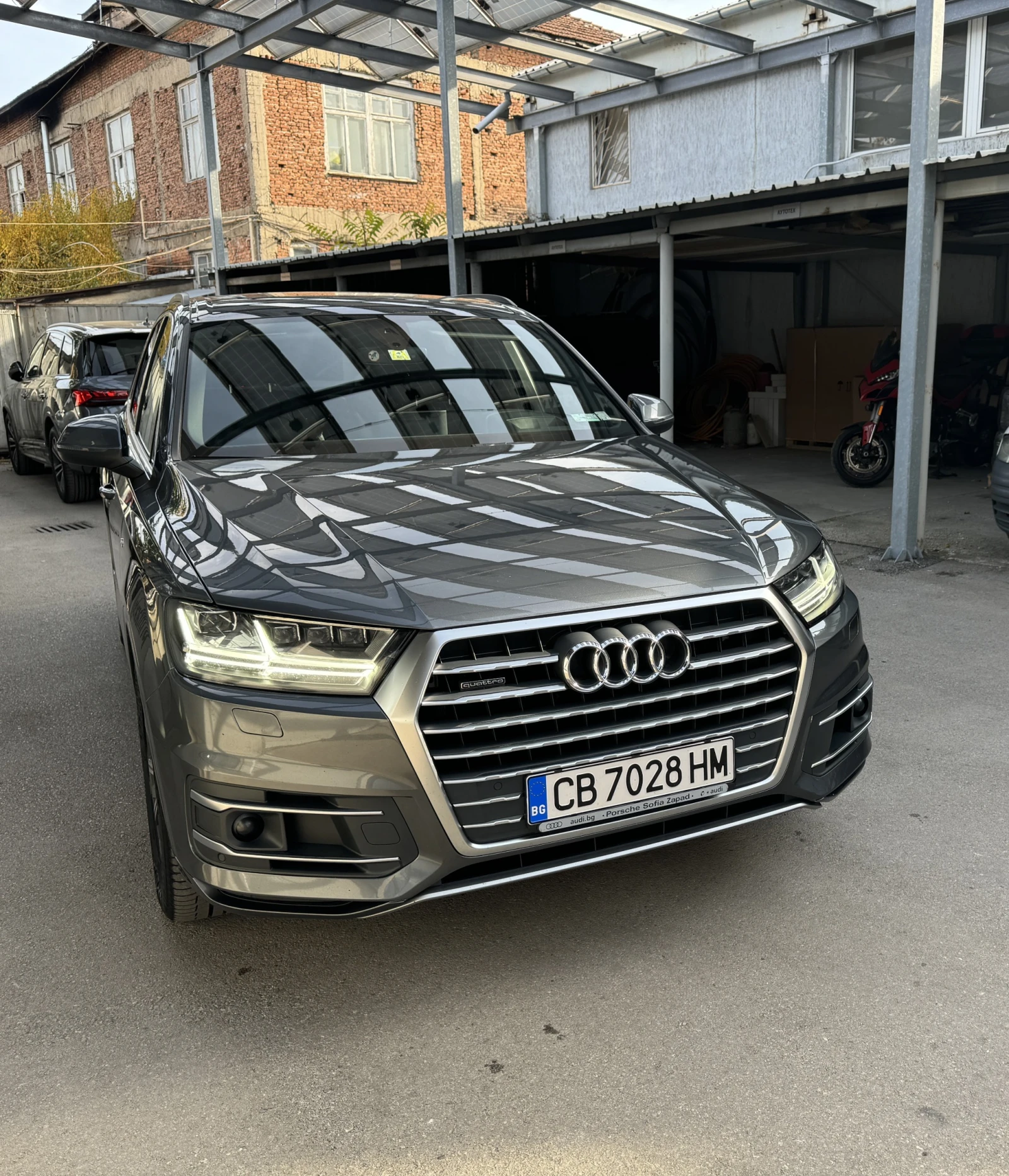 Audi Q7 50 TDI S-line 7  | Mobile.bg   1