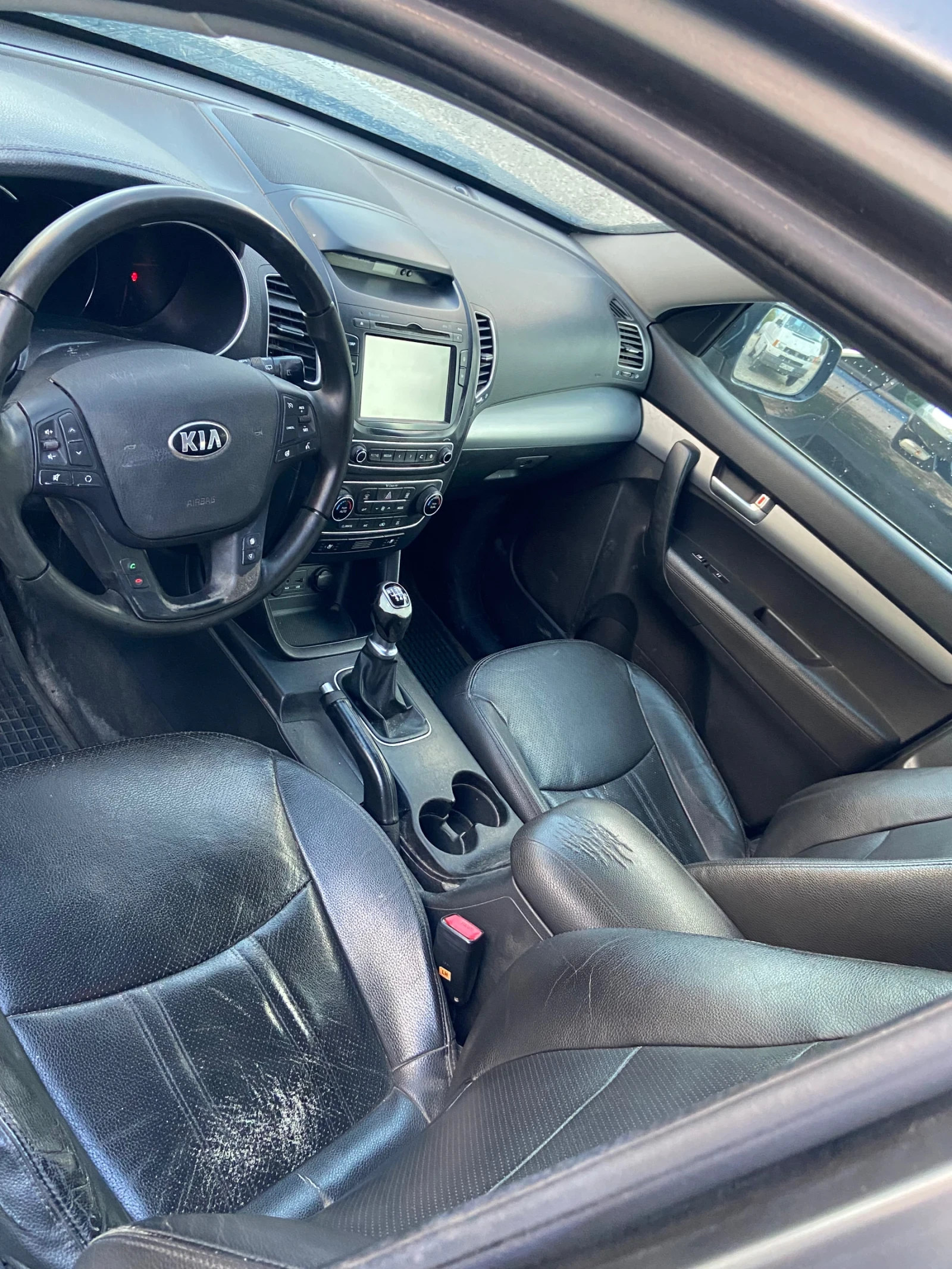 Kia Sorento 2.0d 150кс 7-местен - изображение 7