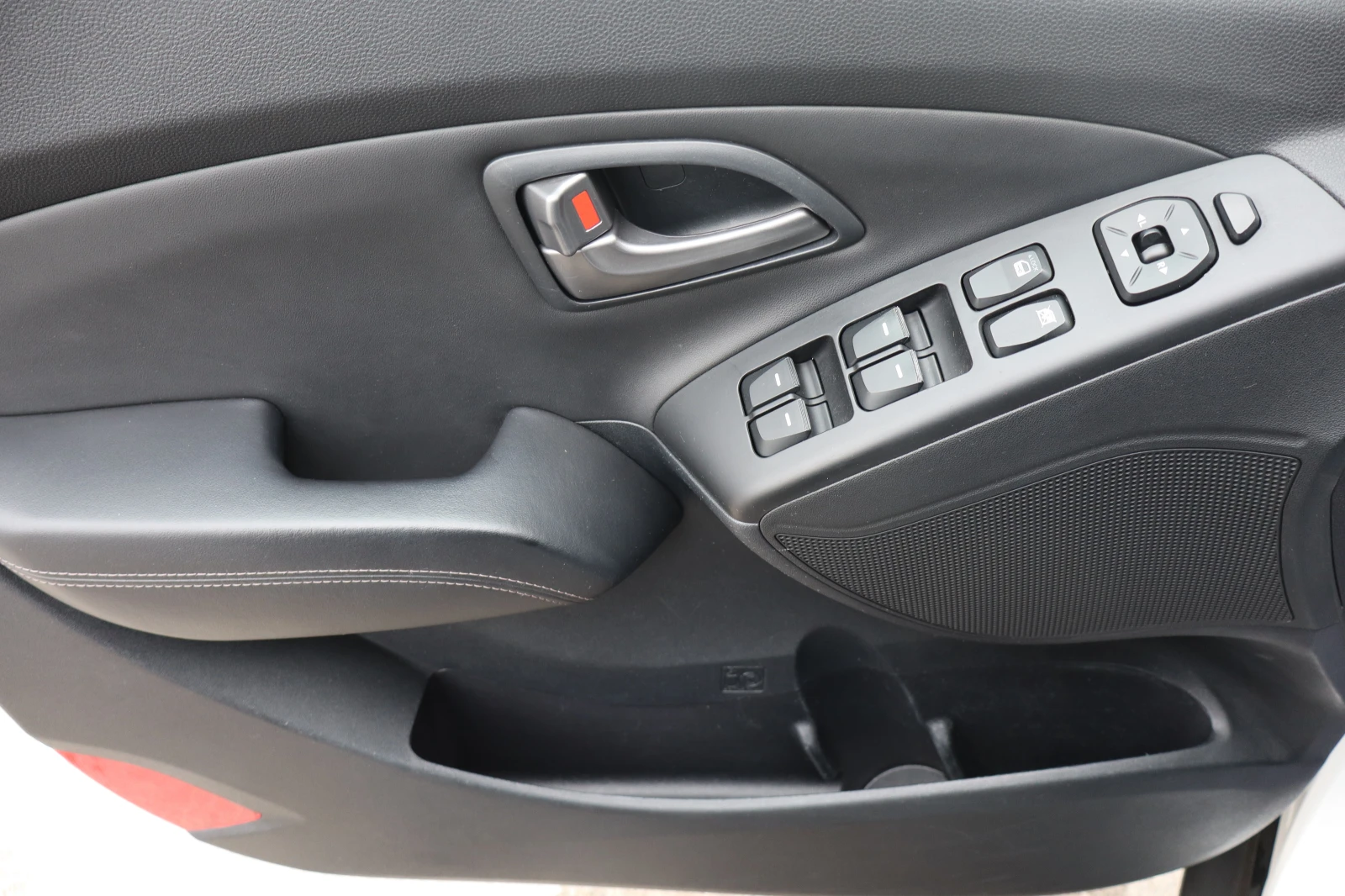 Hyundai IX35 1.6i-97000km!!! | Mobile.bg — изображение 9