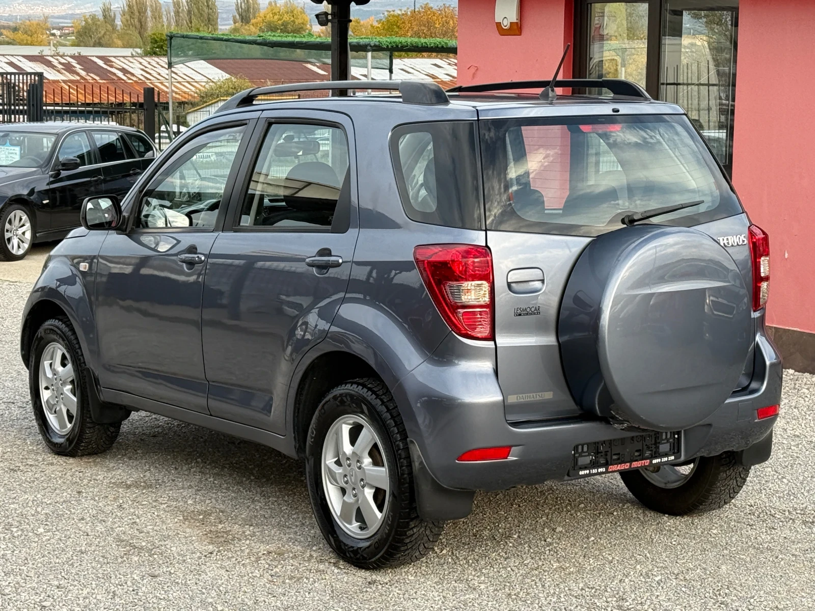 Daihatsu Terios 1.5i 4x4! * Автоматик* ГАРАНЦИЯ! * БЕЗ РЪЖДИ* ТОП! - изображение 4