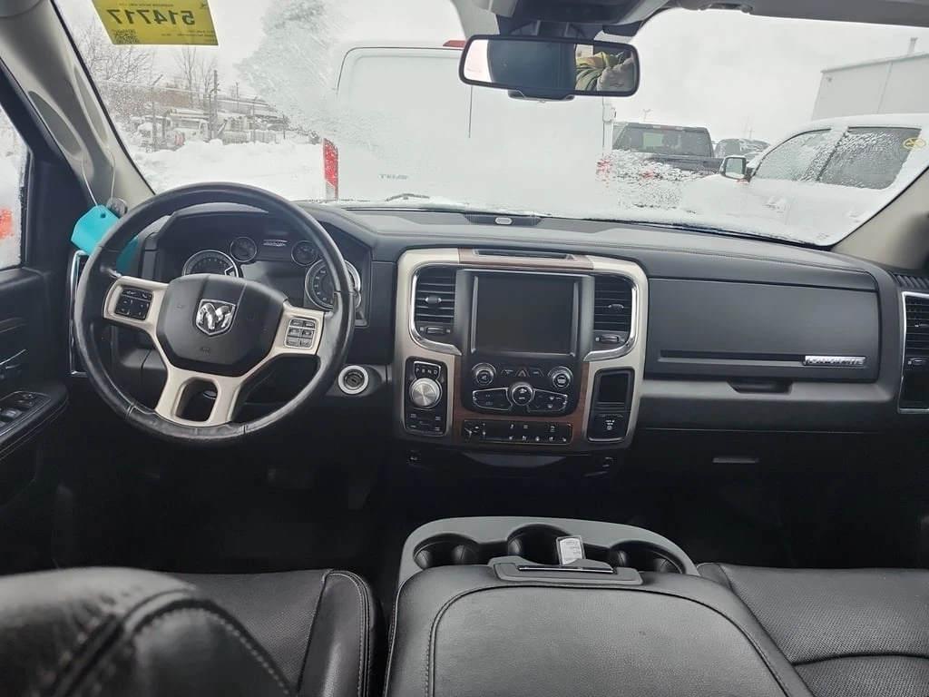 Dodge RAM 1500 * LARAMIE CREW CAB SHORT BED * CARFAX * ФИНАНСИРАН - изображение 10