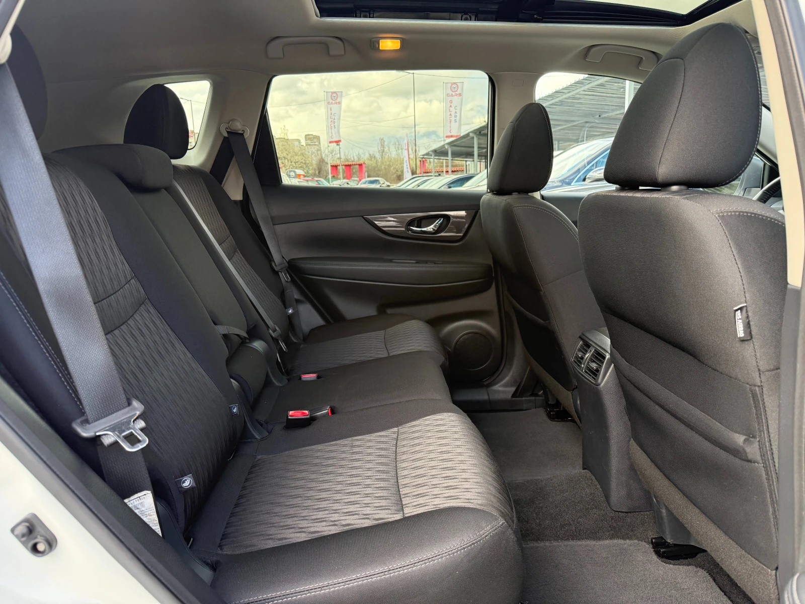 Nissan X-trail SV 2.5 AWD, снимка 10 - Автомобили и джипове - 54110374