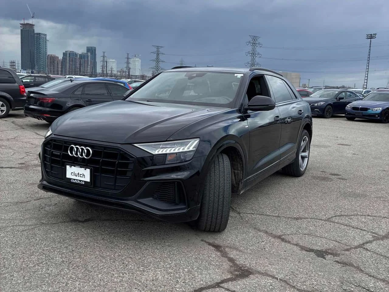 Audi Q8 TECHNIK * 360 КАМЕРА* ОБДУХВАНЕ* ПАНОРАМА* ДВА КЛЮ