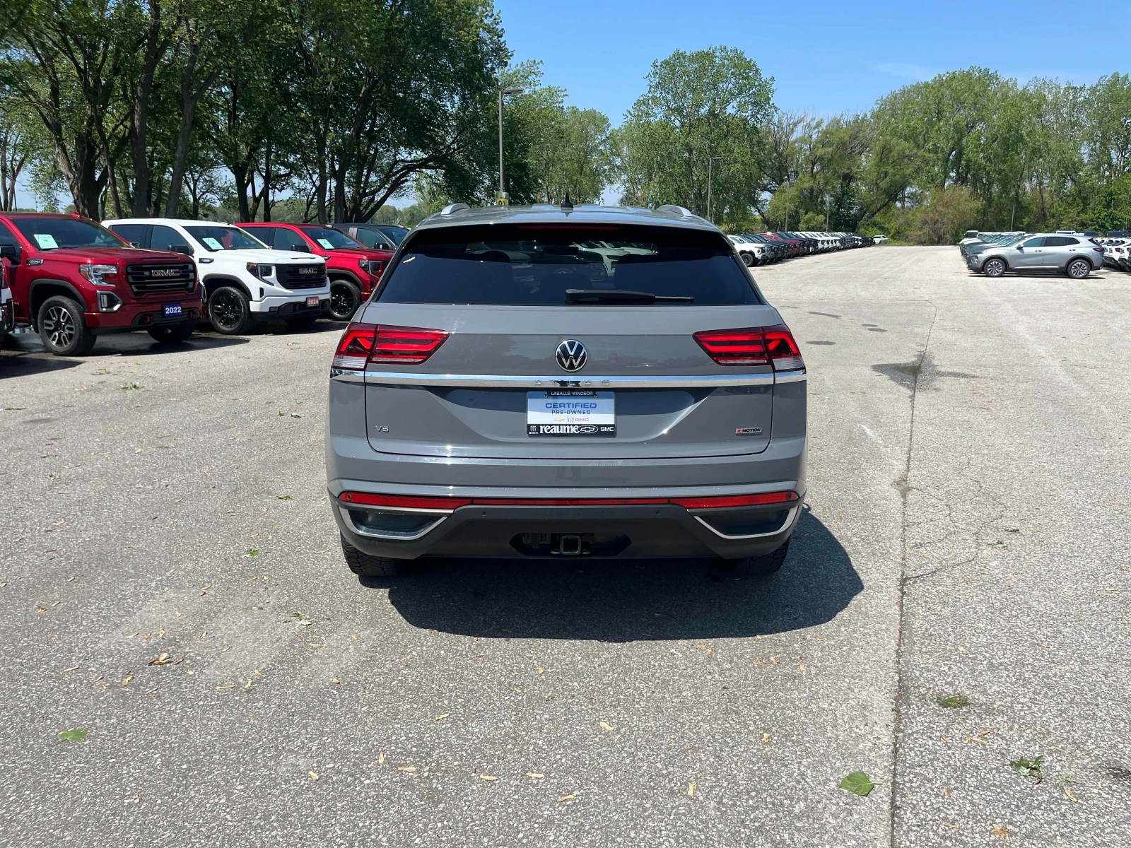 VW Atlas Comfortline * CARFAX * АВТО КРЕДИТ * , снимка 5 - Автомобили и джипове - 54703209