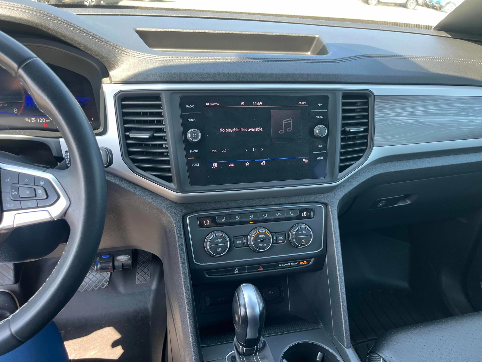 VW Atlas Comfortline * CARFAX * АВТО КРЕДИТ * , снимка 12 - Автомобили и джипове - 54703209