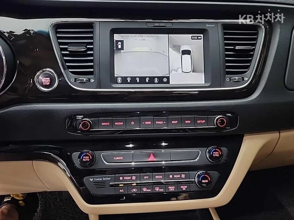Kia Sorento, снимка 10 - Автомобили и джипове - 55198639