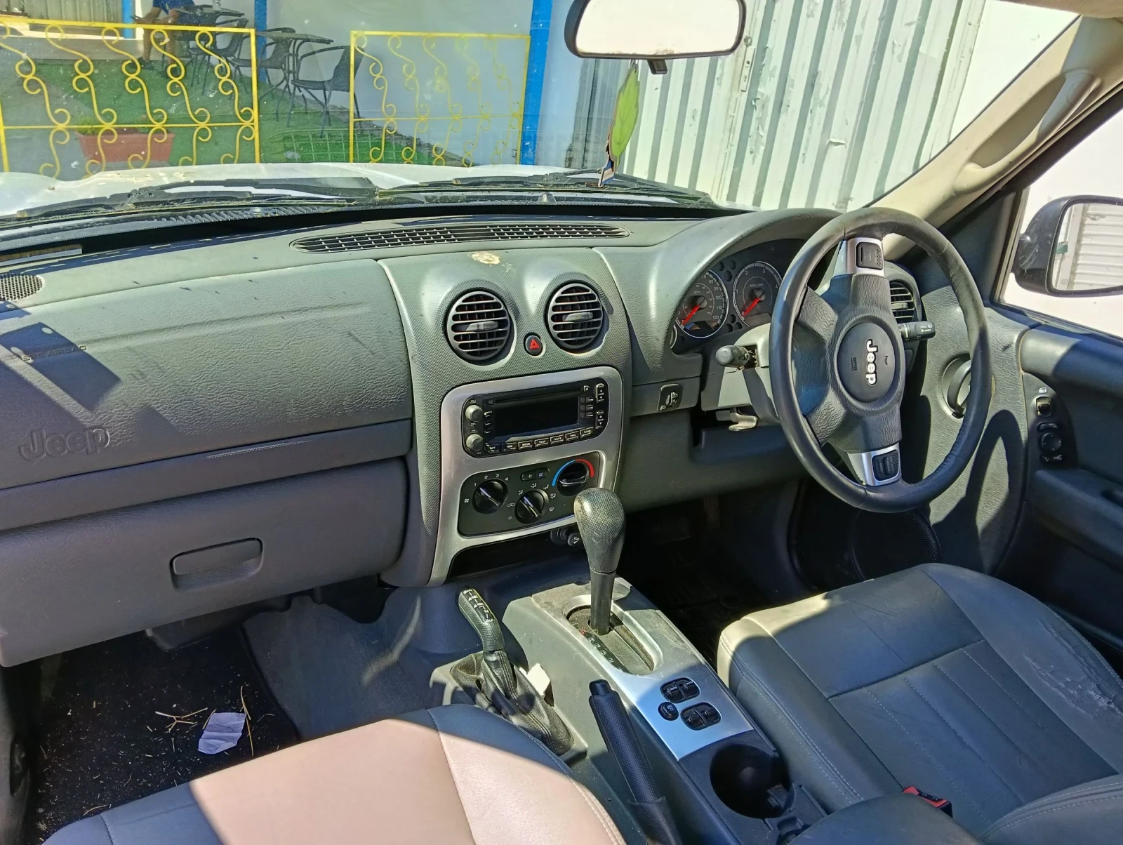 Jeep Cherokee KJ 2.8 CRD, снимка 7 - Автомобили и джипове - 55258161
