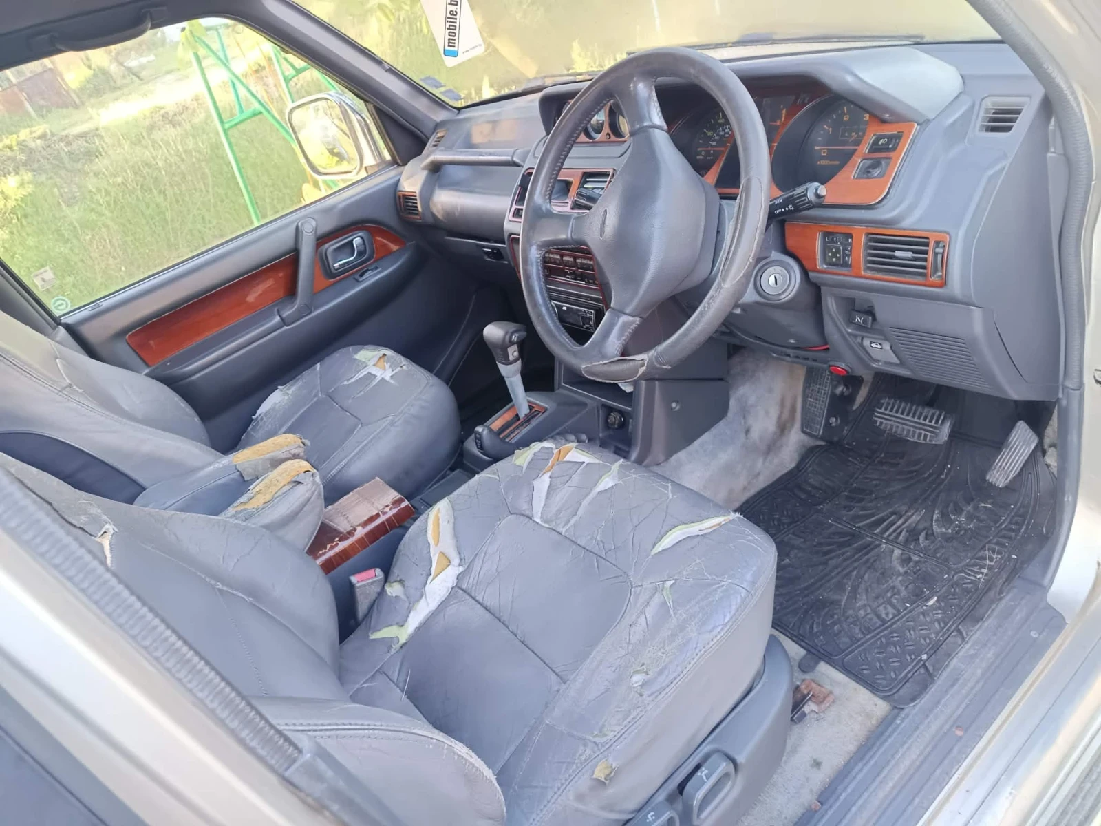Mitsubishi Pajero 2.5 TD десен волан, снимка 3 - Автомобили и джипове - 55392076