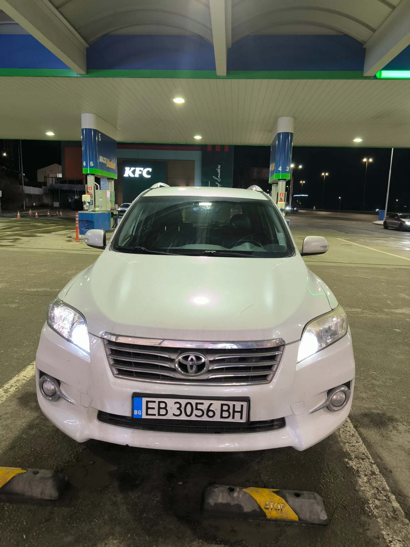 Toyota Rav4 2.2 d4d, снимка 4 - Автомобили и джипове - 55644806