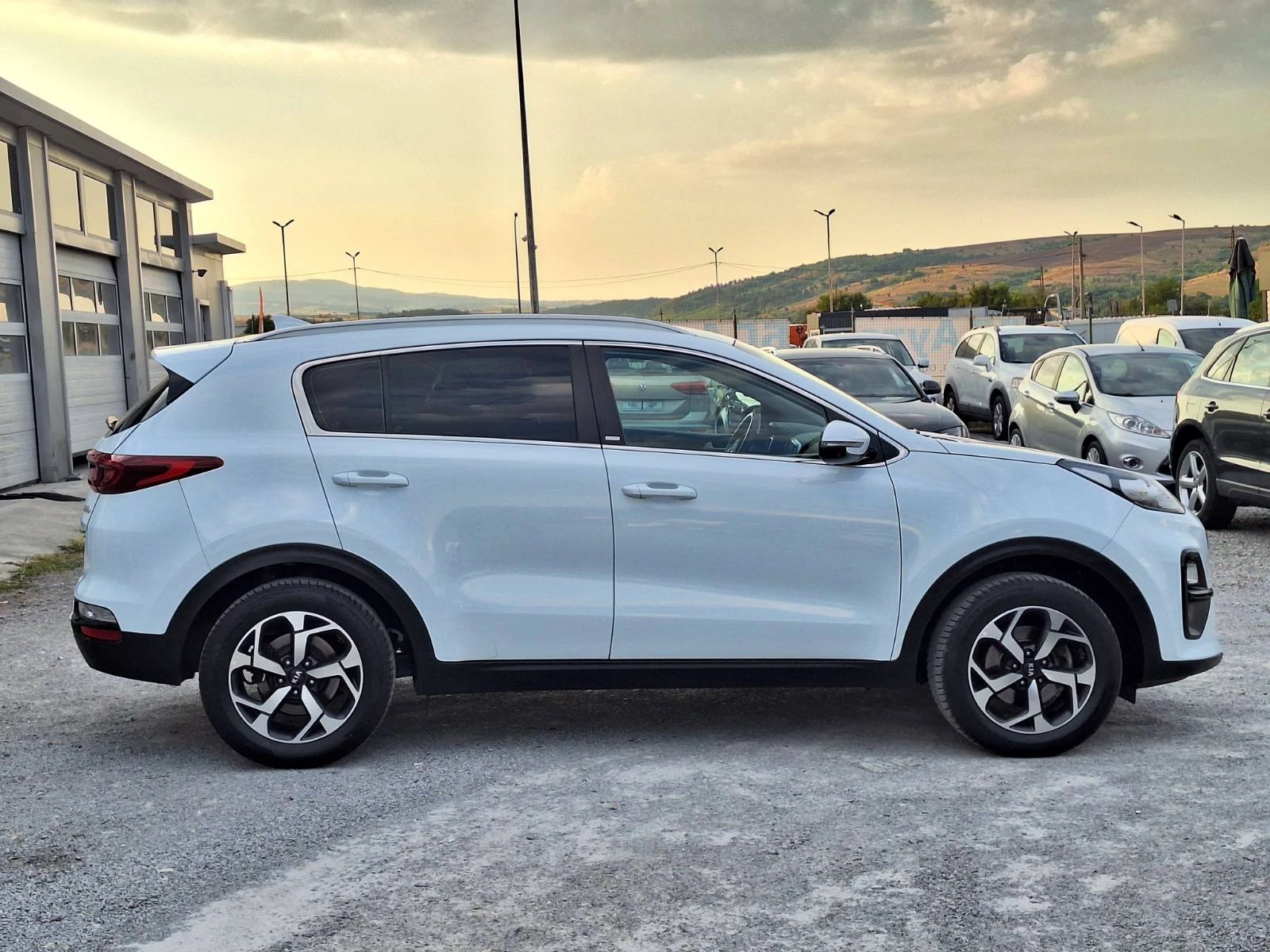 Kia Sportage 1.6D-HYBRID-FACE LIFT, снимка 6 - Автомобили и джипове - 55772464