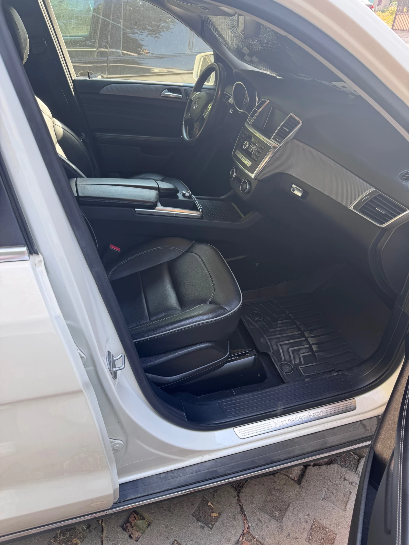 Mercedes-Benz ML 350, снимка 10 - Автомобили и джипове - 55797440