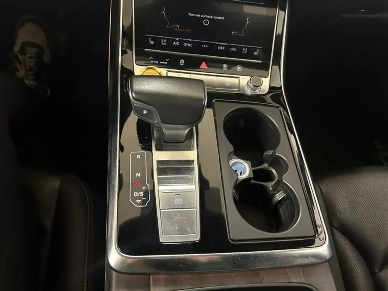 Audi Q8, снимка 16 - Автомобили и джипове - 56180806