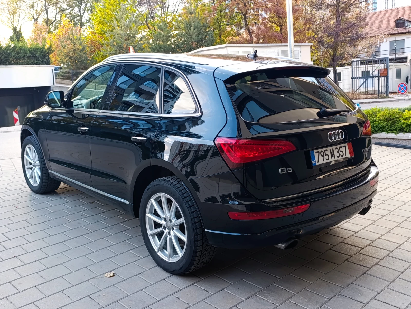 Audi Q5 2.0TSI, снимка 6 - Автомобили и джипове - 56608123