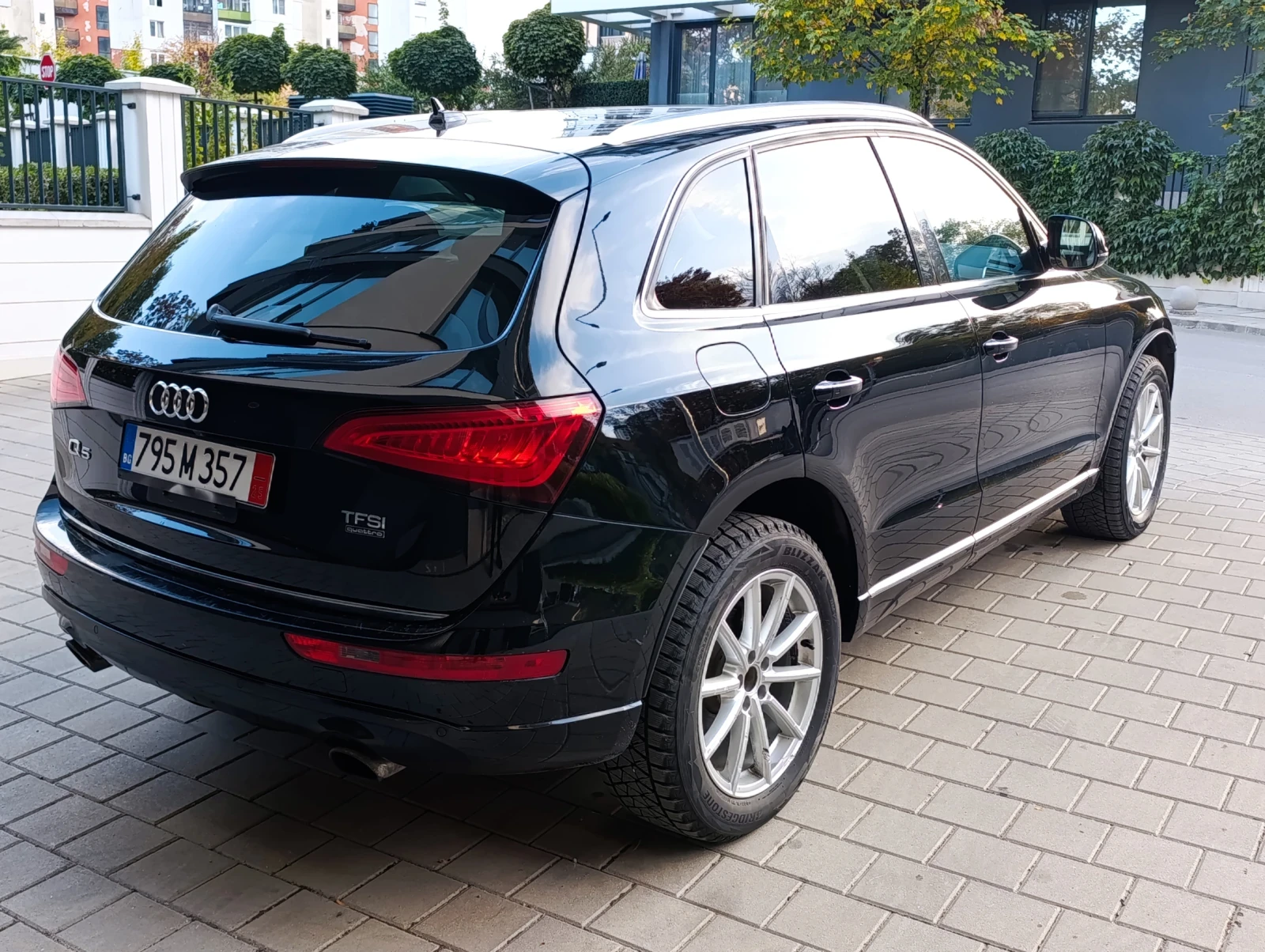 Audi Q5 2.0TSI, снимка 5 - Автомобили и джипове - 56608123