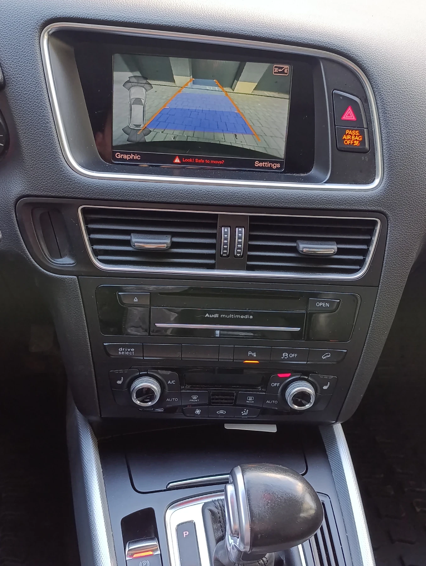 Audi Q5 2.0TSI, снимка 11 - Автомобили и джипове - 56608123
