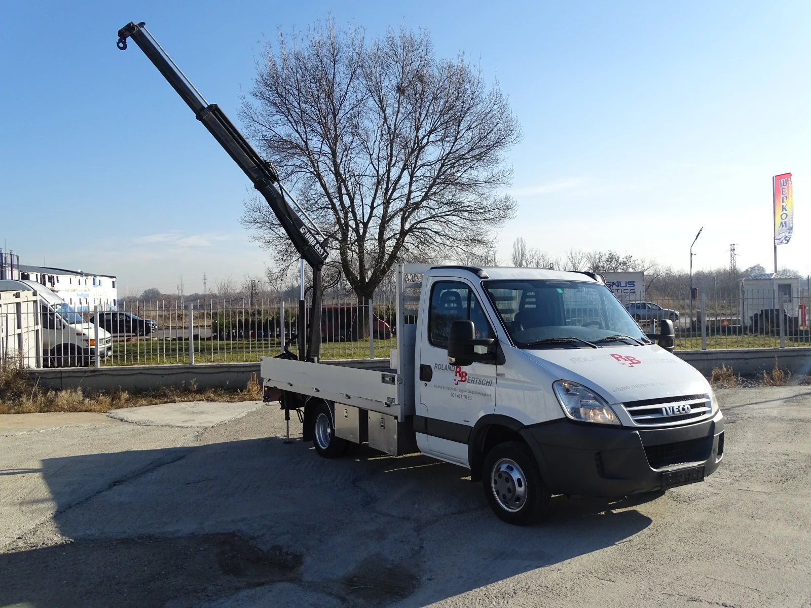 Iveco 35c18 Бордови с кран  Hiab 033T НА 1.4 метра 2.5 тона   | Mobile.bg — изображение 1