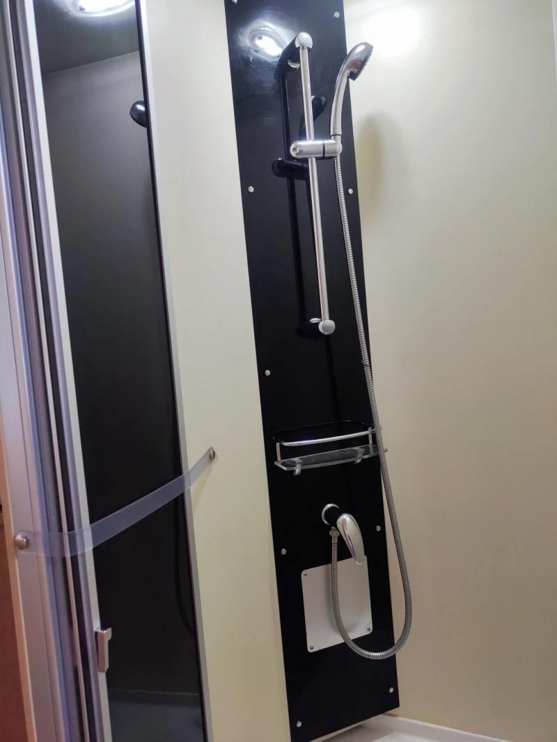 Кемпер Giottiline 395, снимка 9 - Каравани и кемпери - 52344435