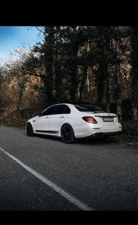 Mercedes-Benz E 63 AMG S, снимка 5