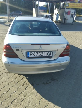 Mercedes-Benz 220 Здравейте продавам Mercedes c220  ГОДИНА-2003 ДВИГ, снимка 6