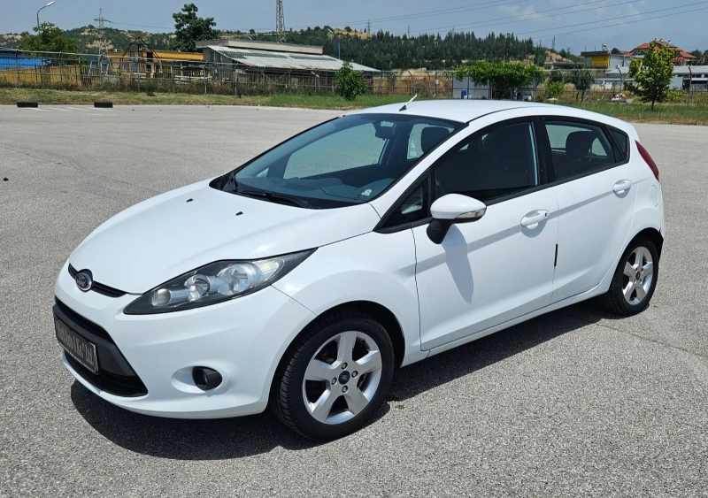 Ford Fiesta 1.6 TDCI, снимка 2 - Автомобили и джипове - 43853574