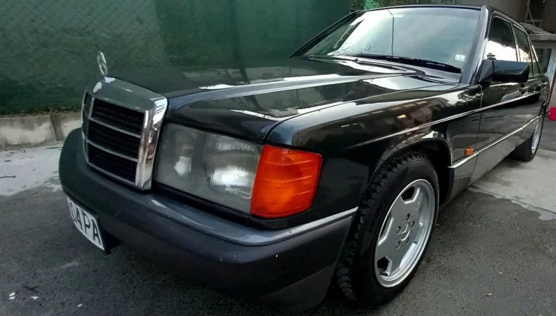 Mercedes-Benz 190 W201 1998г ИСТИНСКИ УНИКАТ, снимка 4 - Автомобили и джипове - 47322724