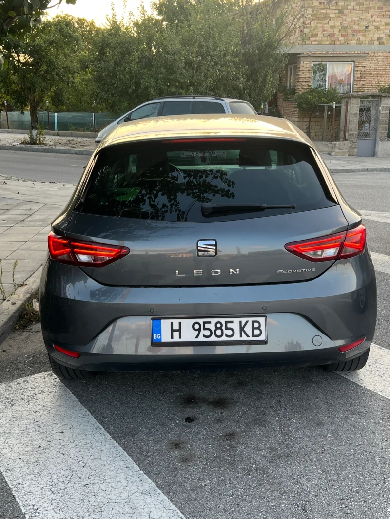 Seat Leon, снимка 11 - Автомобили и джипове - 47348827