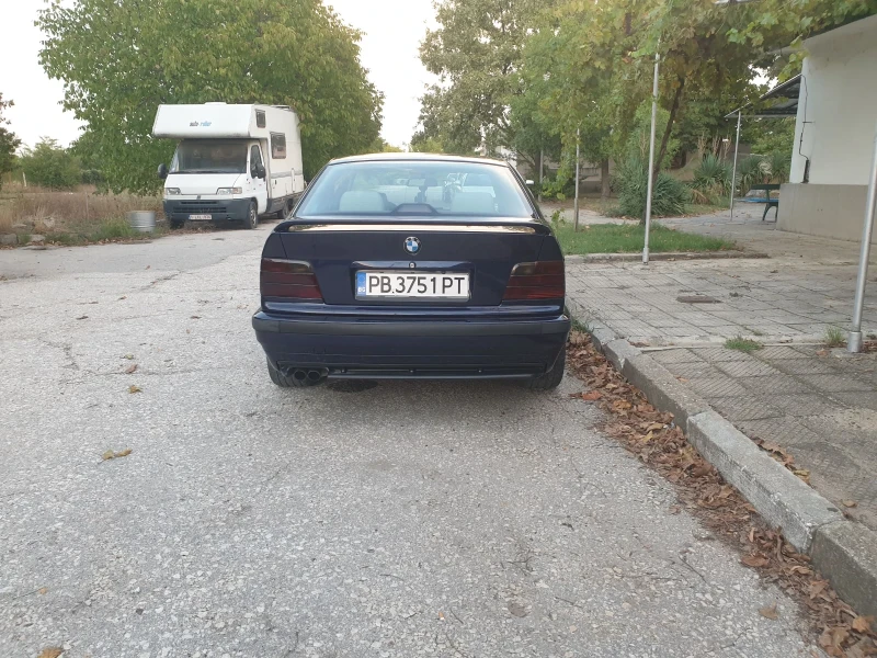 BMW 320, снимка 6 - Автомобили и джипове - 47363506