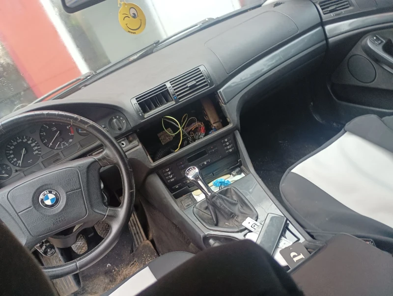 BMW 520, снимка 9 - Автомобили и джипове - 47556034