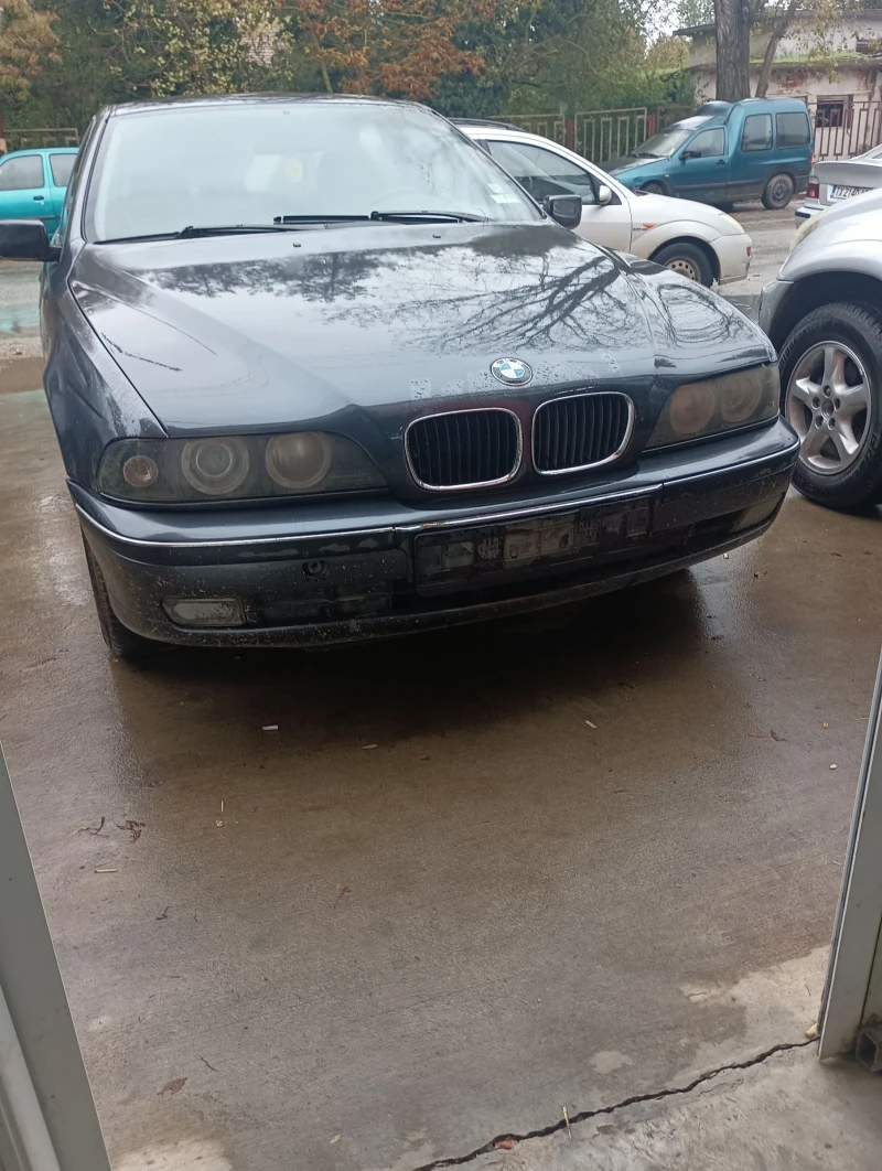 BMW 520, снимка 1 - Автомобили и джипове - 47556034