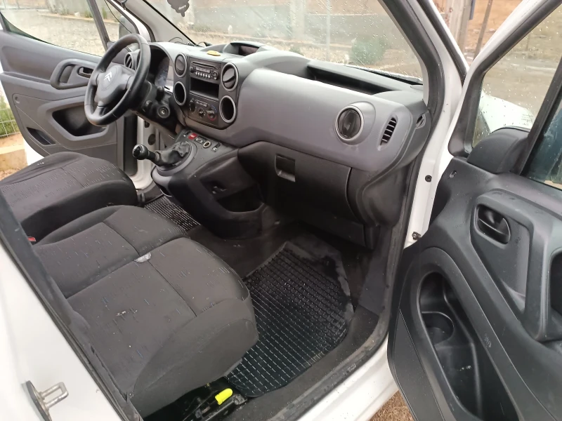 Citroen Berlingo 1.6 HDI * Face Lift * , снимка 10 - Автомобили и джипове - 48261546