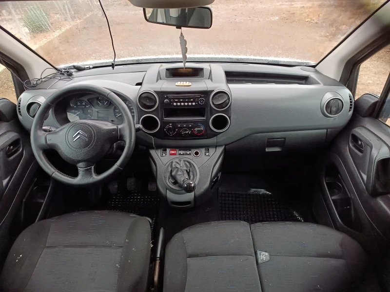 Citroen Berlingo 1.6 HDI * Face Lift * , снимка 11 - Автомобили и джипове - 48261546